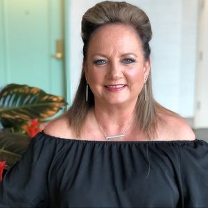 Meet your Posher, Melanie